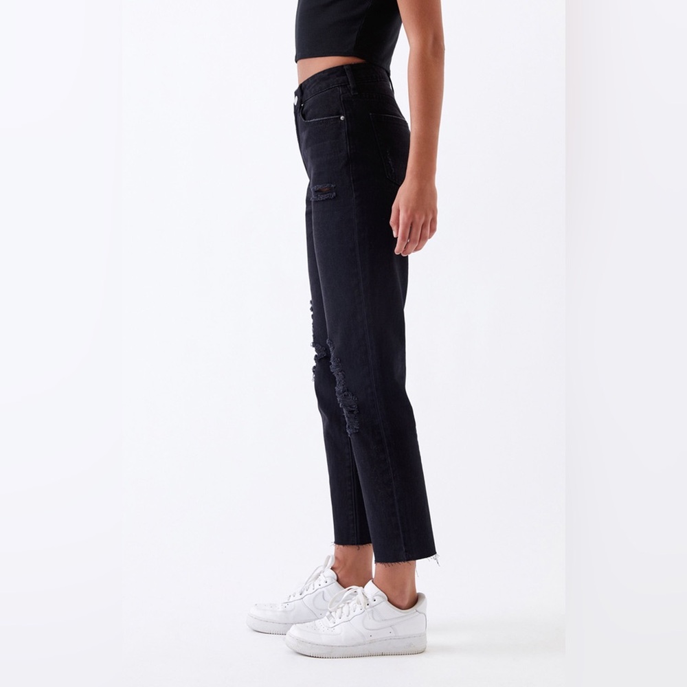 PacSun Distressed Mom Jeans - Picture 3 of 7